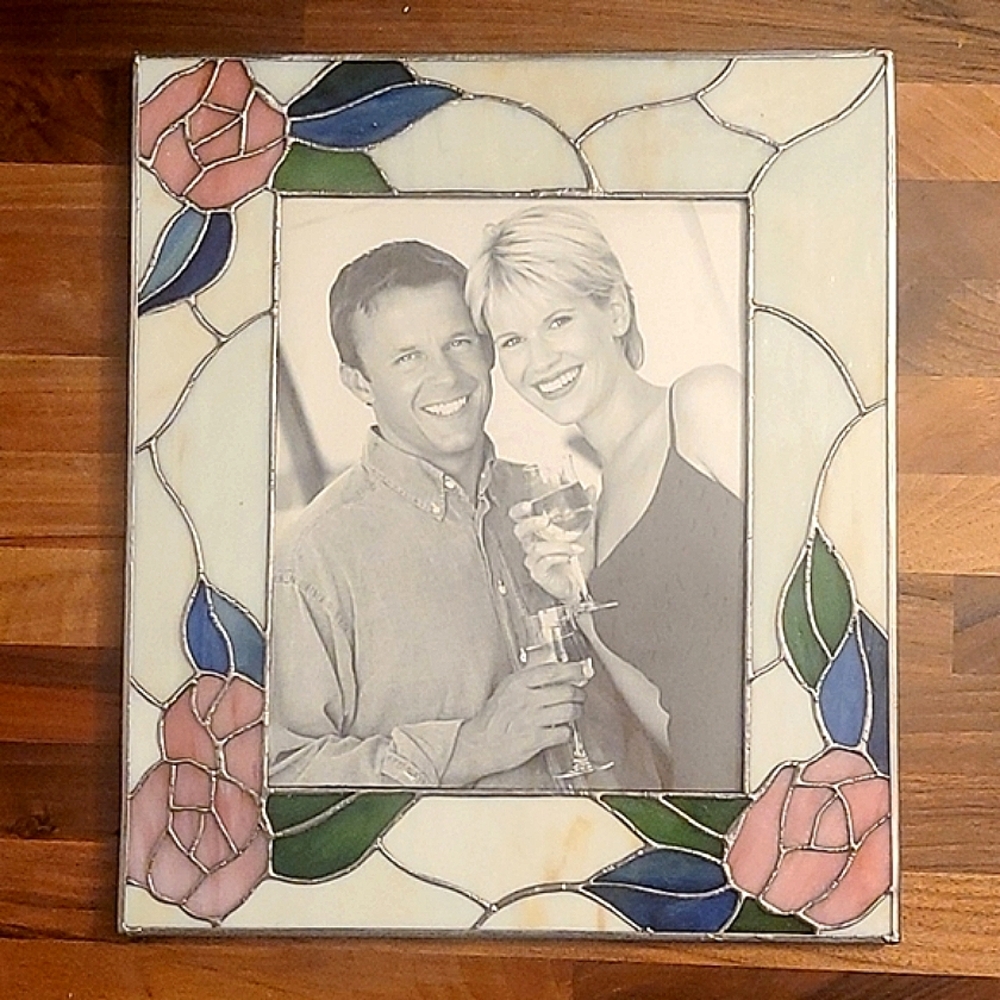 New! Stained Glasss Roses Photo Frame
